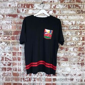 Abstract Front Pocket Nike tee shirt Xl